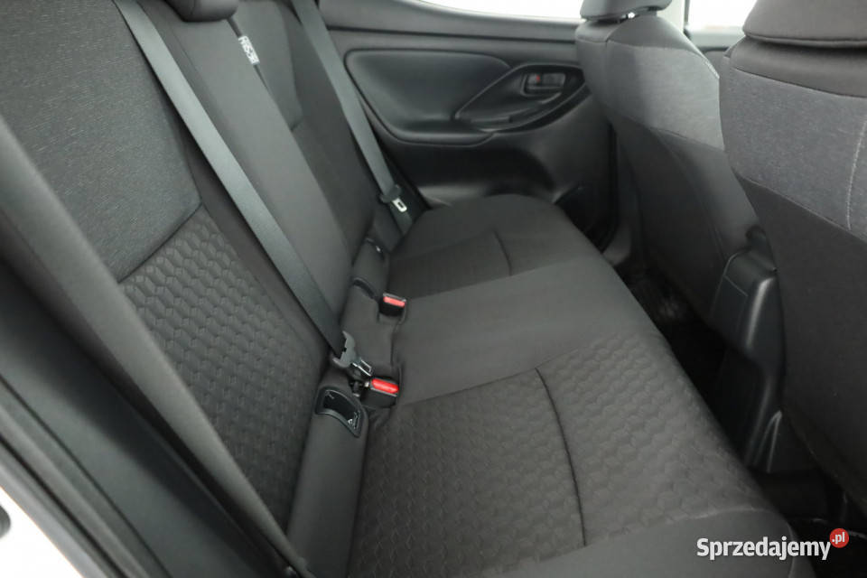 Toyota Yaris 15 VVTi Hybrid podgrzewane fotele