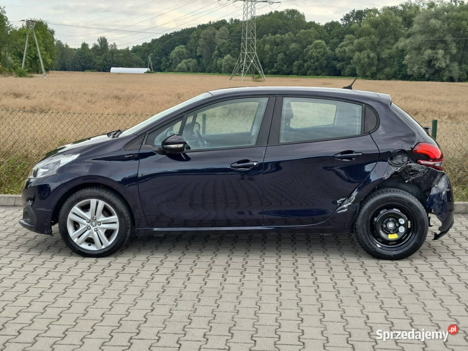 Peugeot 208 12 benzyna 82 NISKI PRZEBIEG małopolskie Kęty