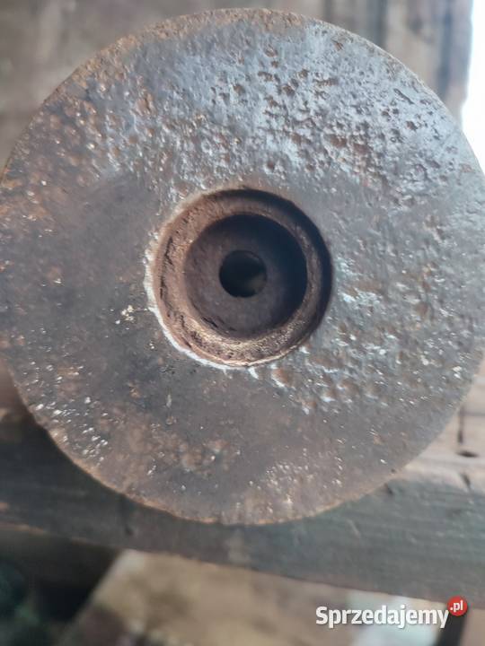 Duża łuska metalowa Pak 40 Dulcza Wielka