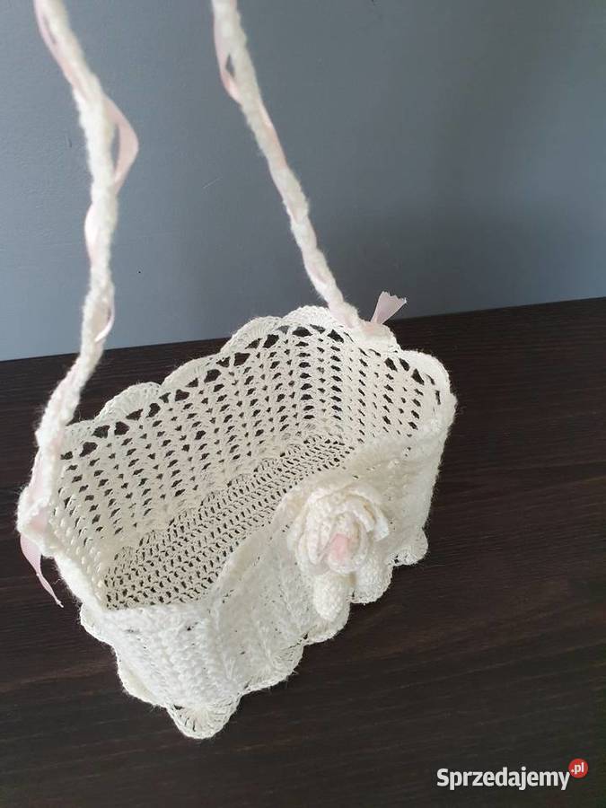 Koszyczek do sypania kwiatow Jastków