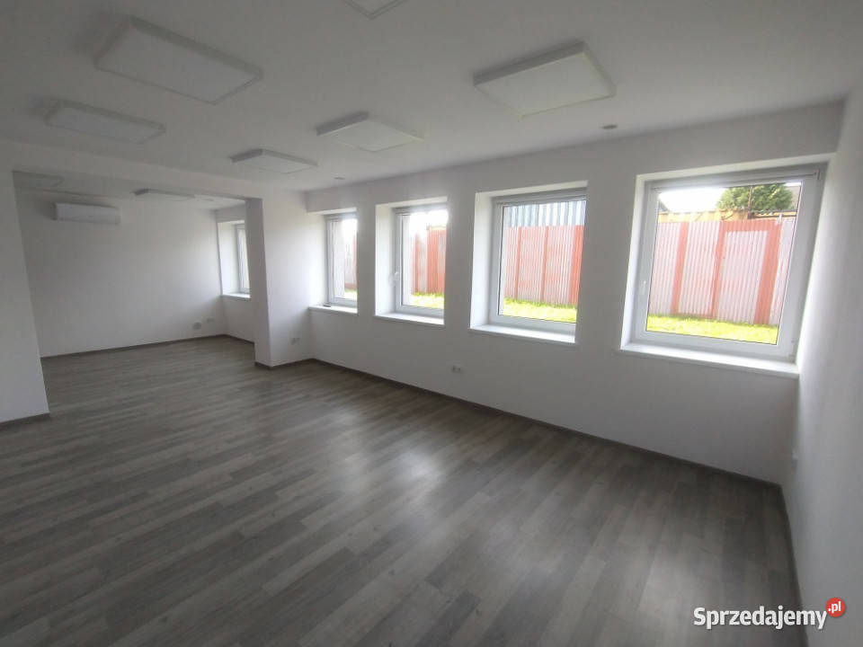 Biuro o pow 3291 m2 na wynajem w Skoczowie Skoczów