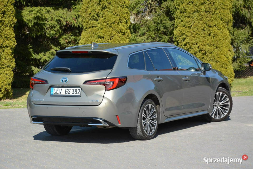 Toyota Corolla Lift FullLed RadarAcc BLIS AsPasa Corolla Ostrów Mazowiecka