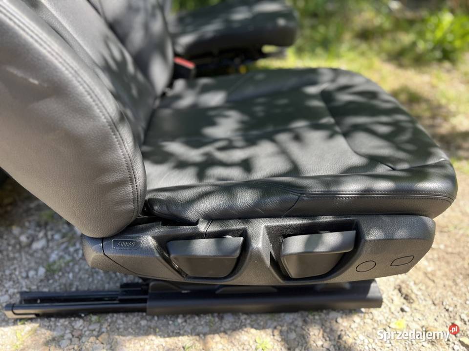 FOTELE KANAPA GRZANE SKÓRA BMW F30 UK osobowe Łódź