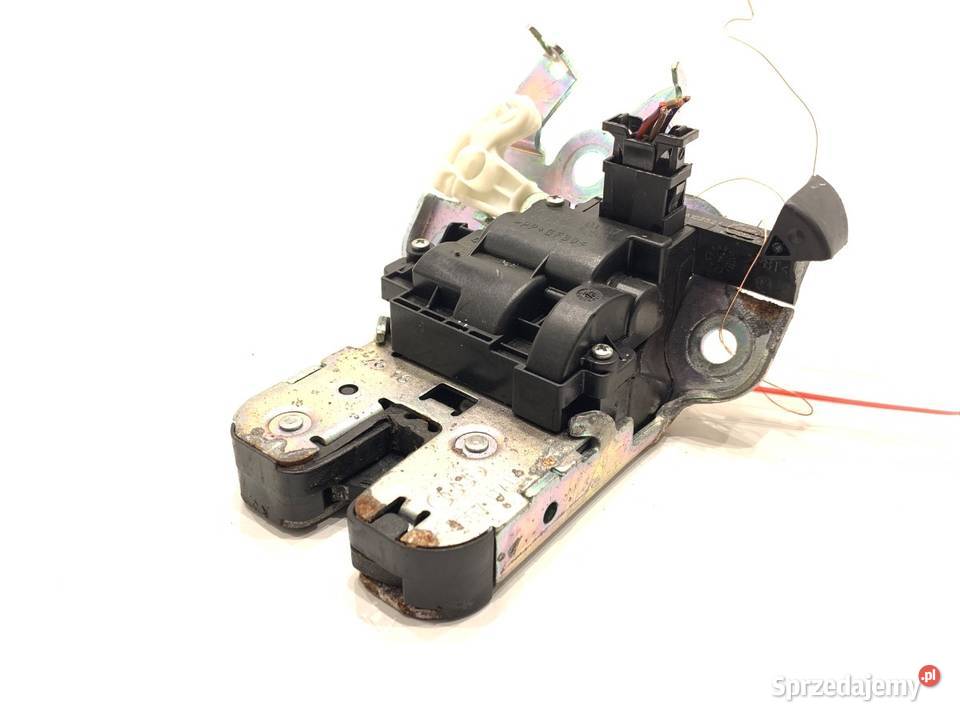 ZAMEK KLAPY TYŁ SKODA FABIA III Kombi 6R0827505A