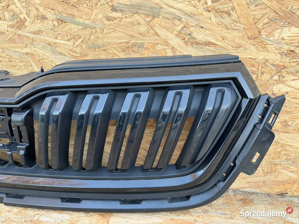 Grill atrapa chłodnicy skoda kamiq 658 19 czarny Międzychód