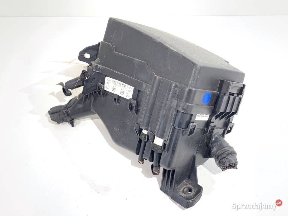 SKRZYNKA BEZPIECZNIKÓW HYUNDAI KONA 91204J9561 osobowe