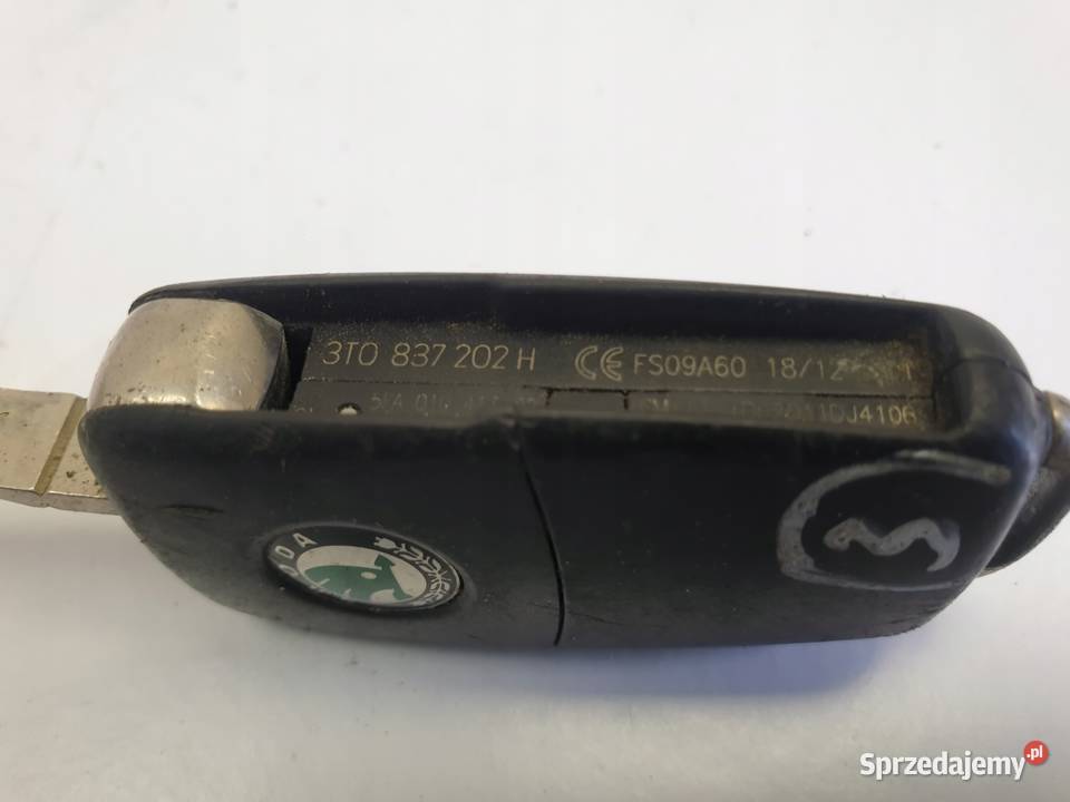 Skoda Superb II KLUCZYK pilot 3T0837202H osobowe Rudka