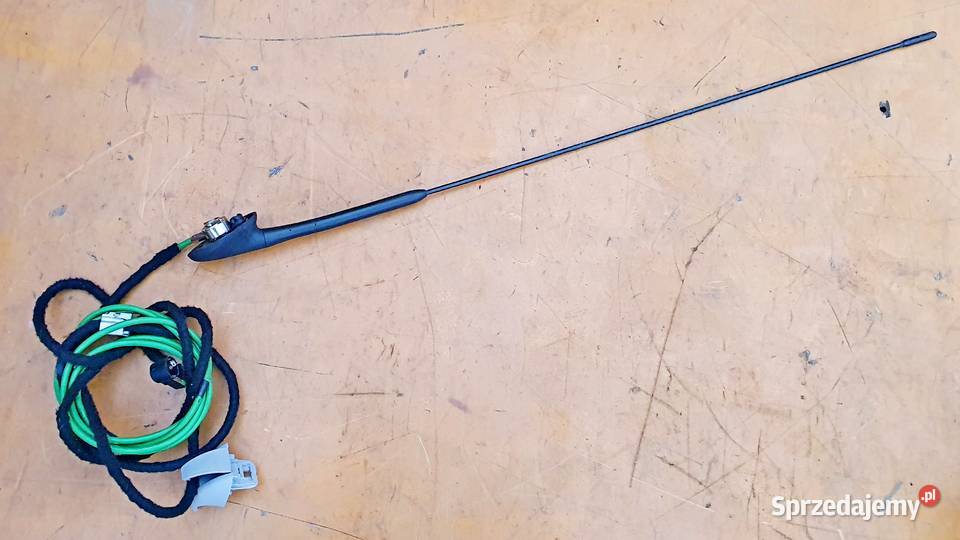 FORD FIESTA MK6 RADIO ANTENA Radom