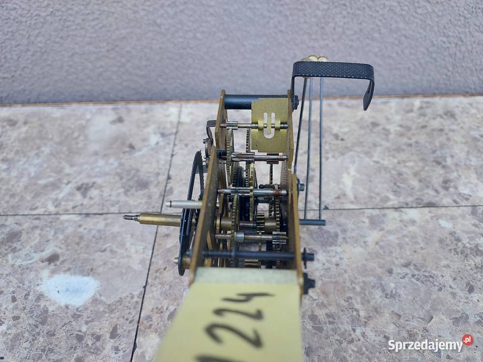 M224 Mechanizm starego zegara ściennego SBS sprzedam