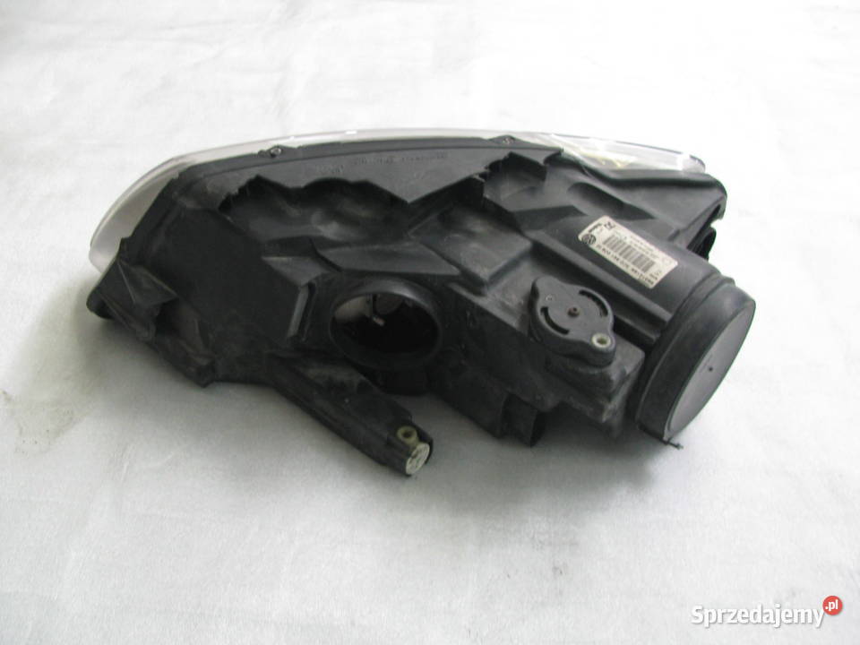 Reflektor prawy lampa VW Passat B6 3C0941006M