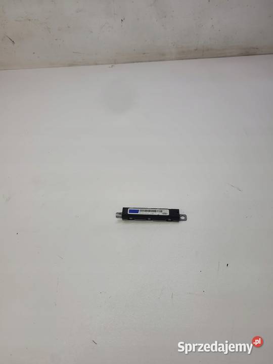 WZMACNIACZ ANTENYOWY GPS AUDI A1 8X4035225E