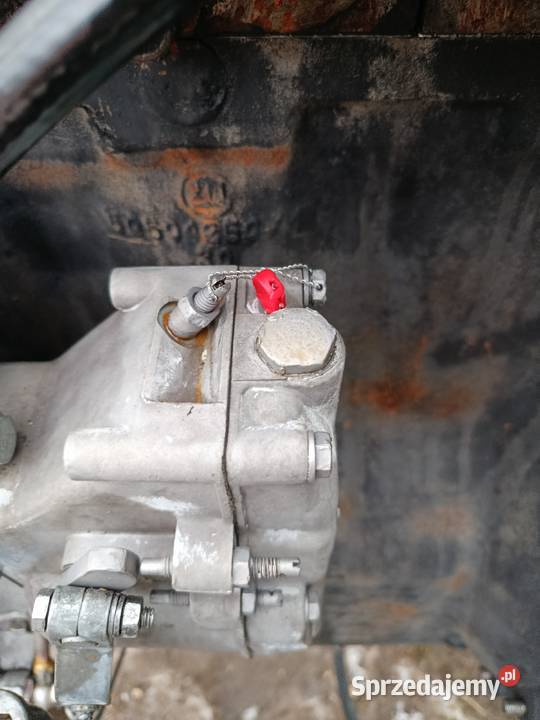 Pompa wtryskowa ursus c360 Układ paliwowy Kielce