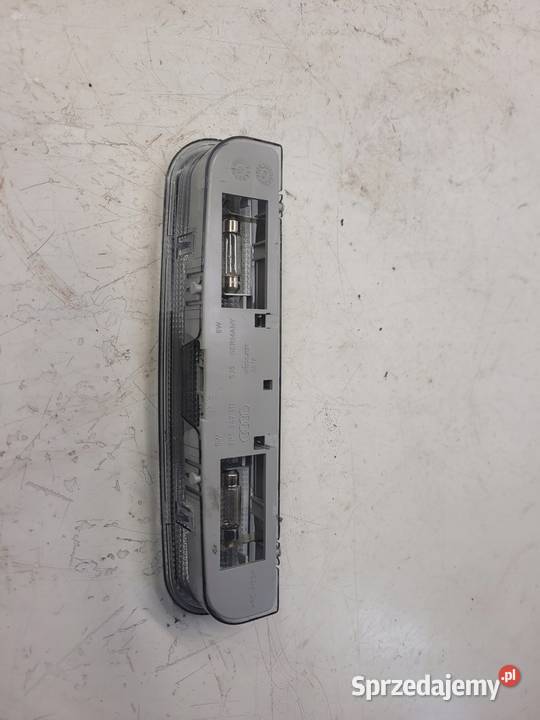 LAMPKA PODSUFITKI AUDI A3 8P LIFT 8P0947111 osobowe