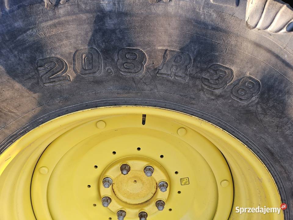 Opona 208 r38 520 85 r 38 65 bieżnika Pleszew