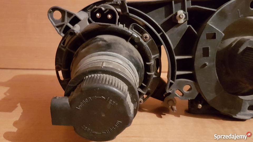 Lampa przednia przód lewa do BMW E34 Żary