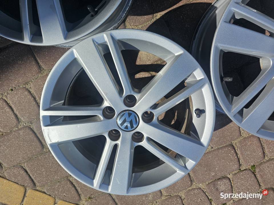 Oryginalne felgi Volkswagen Polo 6R 20092014 Średnica 15" Opony i felgi mazowieckie Radom