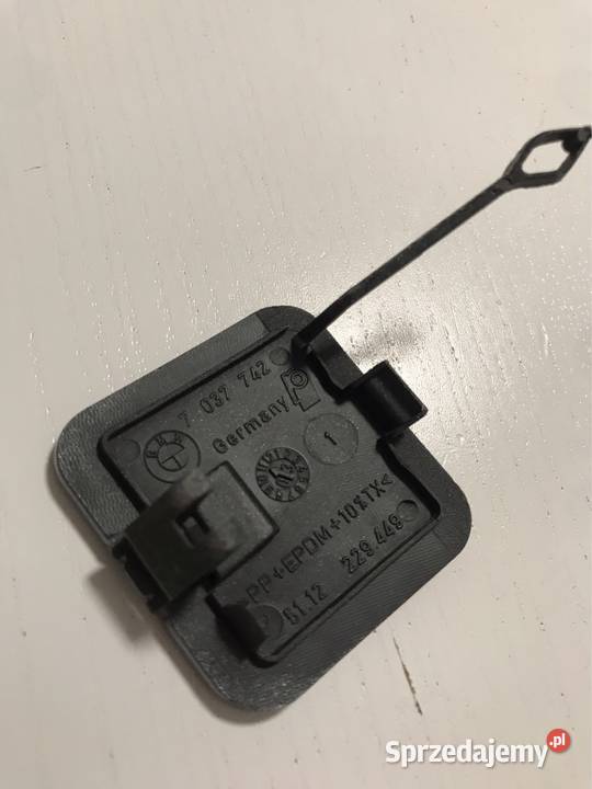 BMW 3 E46 sedan zaślepka haka zderzak tył sprzedam