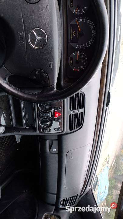 Sprzedam Mercedesa CLK w208 z przeznaczeniem na 186000km Tubądzin