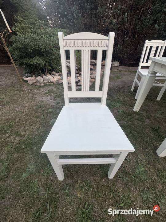 Stół kuchenny z krzesłami Chudów