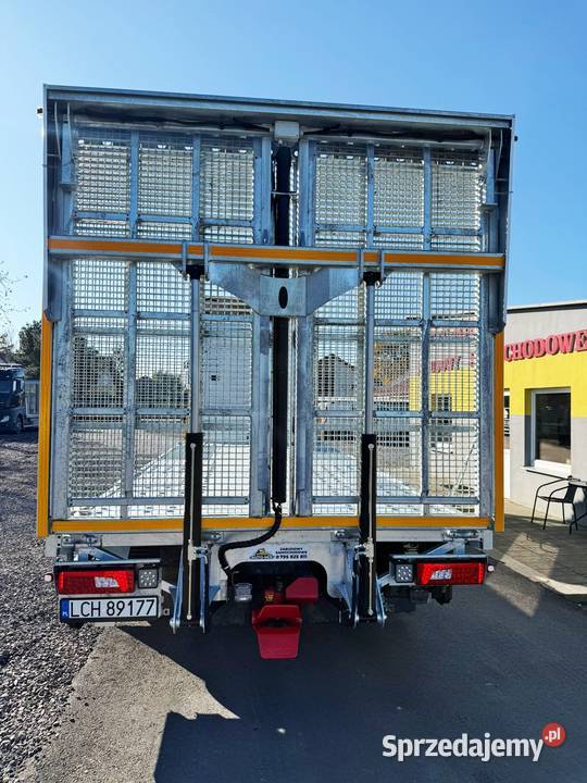 Scania auto laweta pomoc drogowa Strachosław
