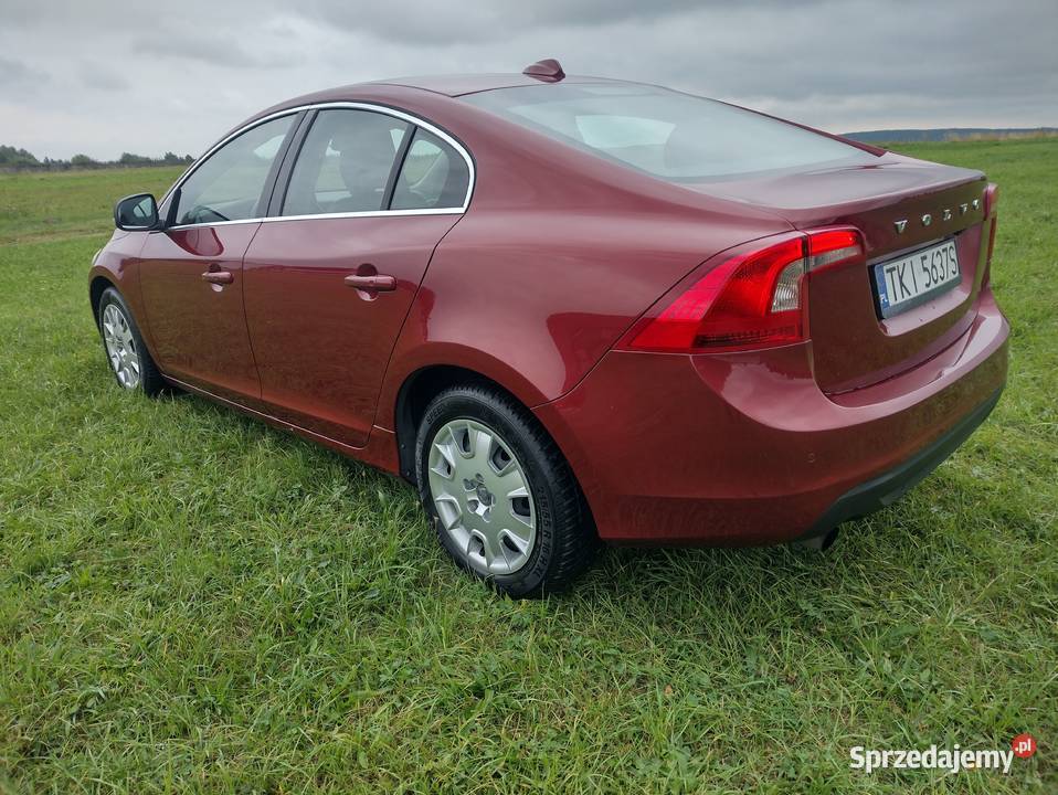 Volvo S60 limuzyna benzyna 180 serwisowany w ASO sprzedam
