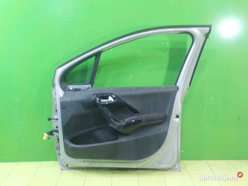PEUGEOT 208 I 10 VTI 13r HB 5D drzwi prawe przod Suków