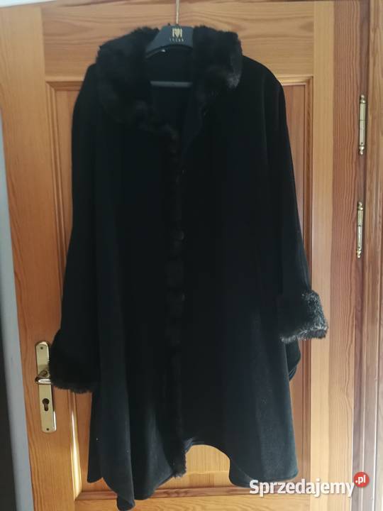 Wełniane czarne poncho Vittoria Verani plus size Kurtki i płaszcze Kuźnia Raciborska