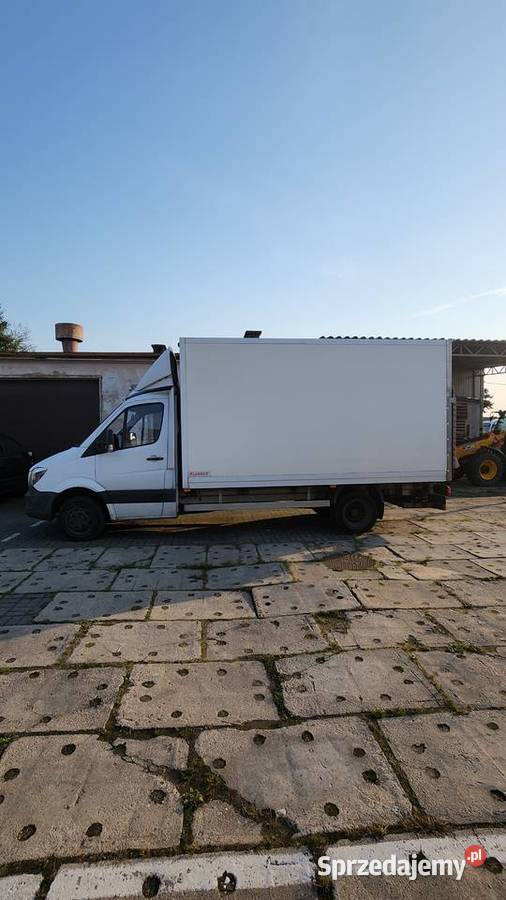 Mercedes Sprinter na bliżniaku kontener z windą Pruszcz Gdański