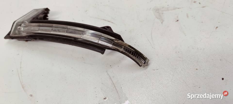 KIERUNKOWSKAZ LUSTERA LEWY AUDI A4 B8 8K0949101 Przystajń