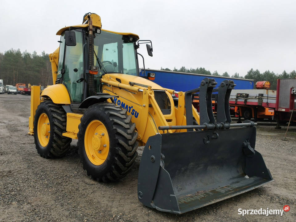 na równych kołach Komatsu WB 93S5E0 Bez Luzów Widełki sprzedam