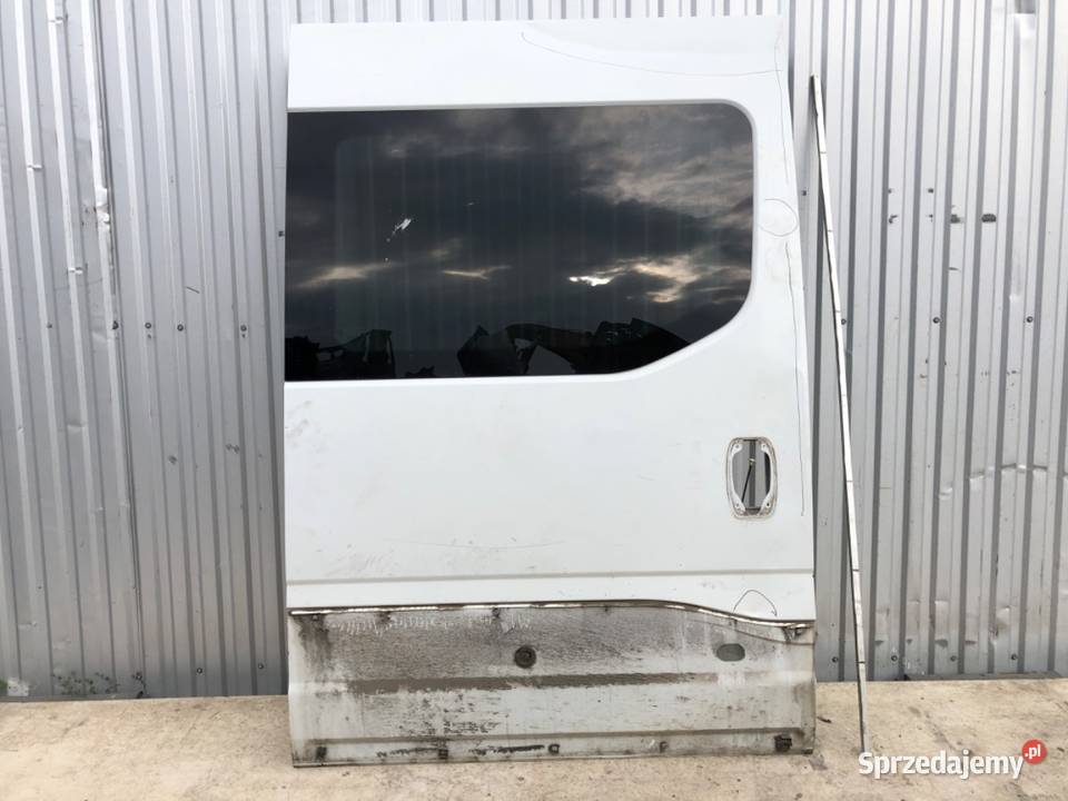DRZWI PRAWE BOCZNE PRZESUWNE IVECO DAILY VI Bus osobowe podkarpackie