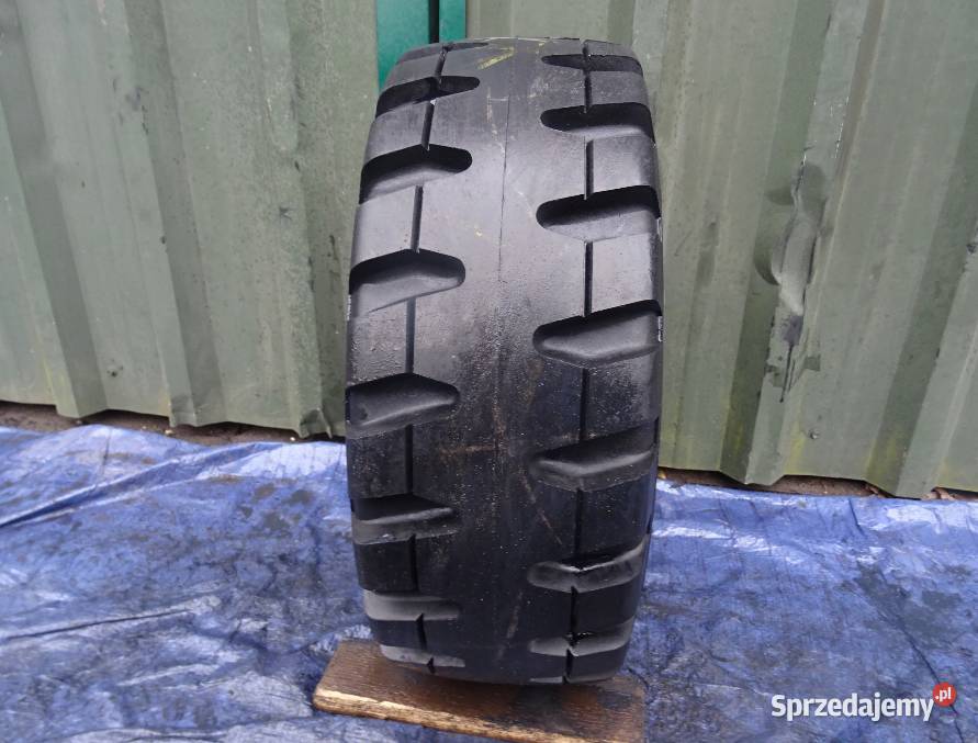 OPONA WÓZEK 22575 R 10 23 X 9 PEŁNA MASTER Szprotawa