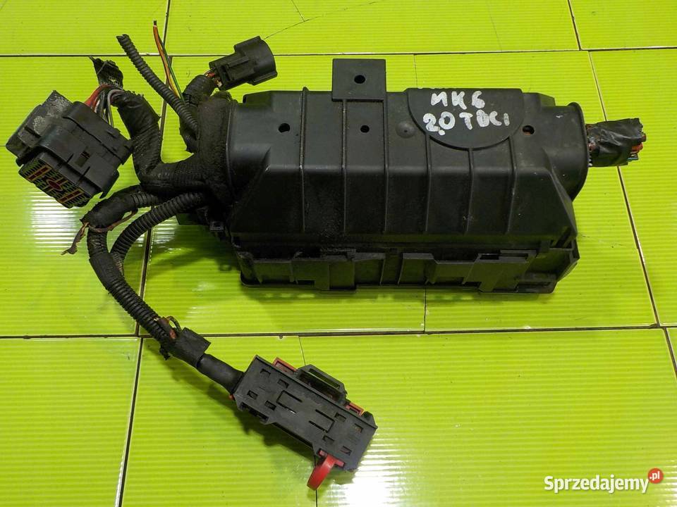 PEUGEOT 207 16 VTI 08r skrzynka bezpiecznikow Suków