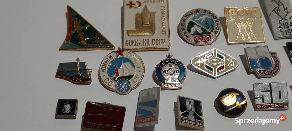 odznaki przypinki 18 0511 Warszawa