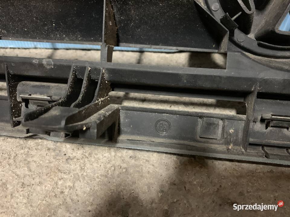 Vw jetta mk2 grill szerokie żeberko Rok produkcji 1989 Karoseria