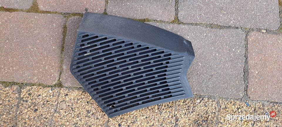 Maskownica głośnika Mercedes W123 beczka Osłony i zaślepki pomorskie Luzino