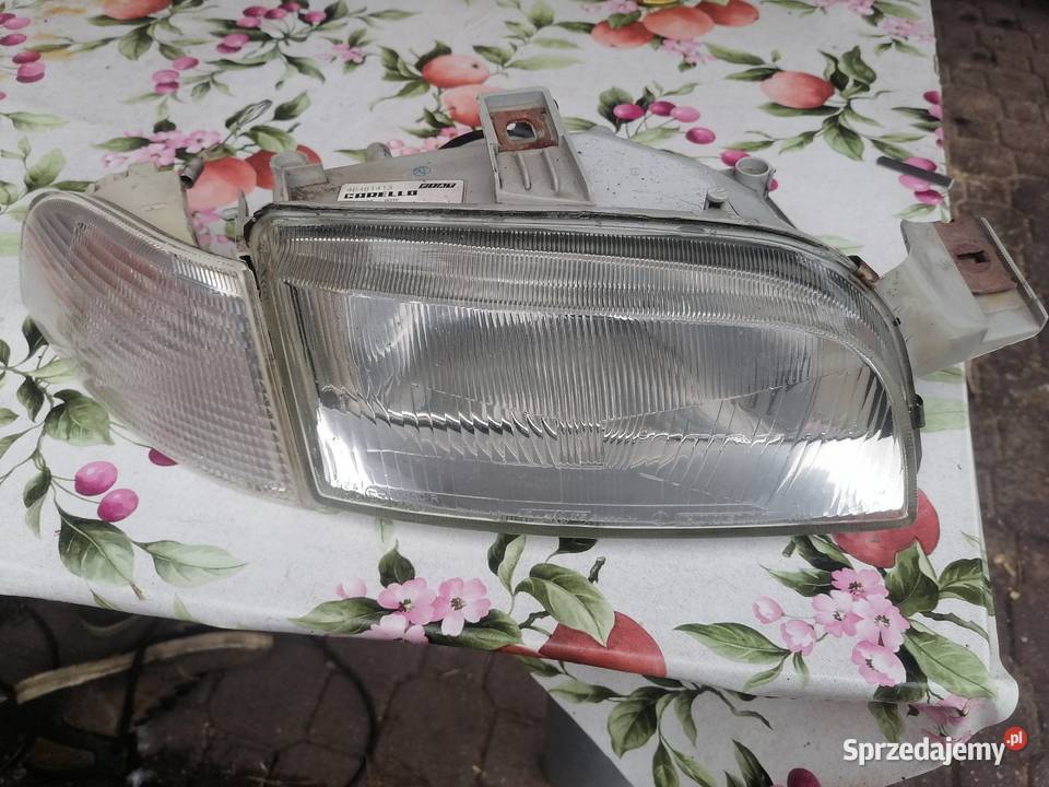 Fiat Punto lampy przednie
