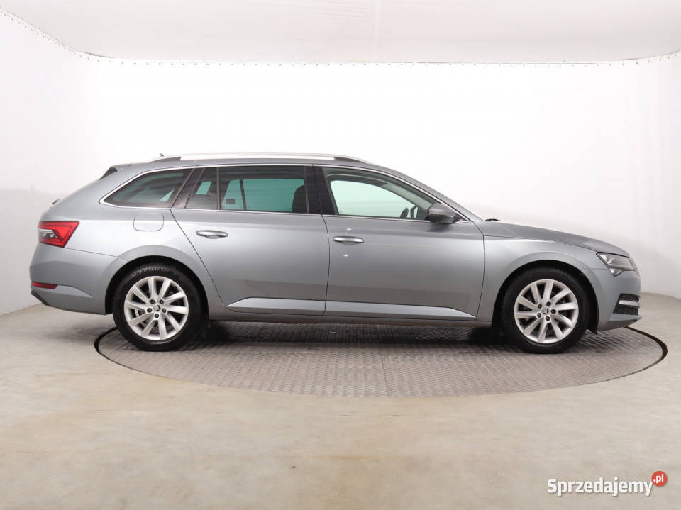 Skoda Superb 20 TDI automatyczna Samochody osobowe