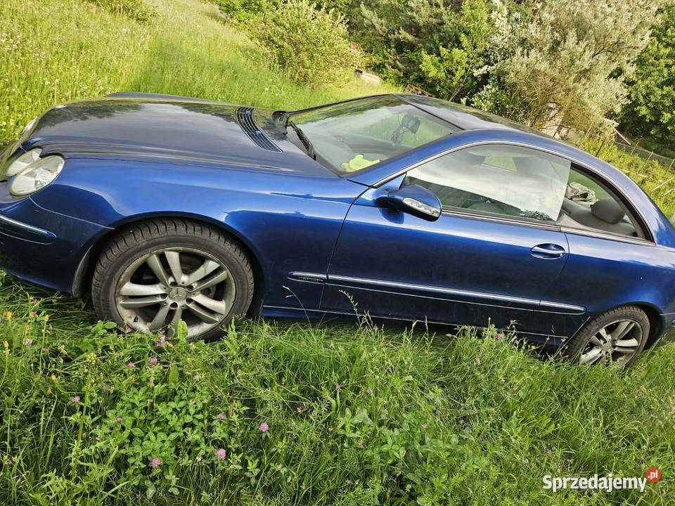 Uszkodzony Mercedes Benz CLK w209 uszkodzony