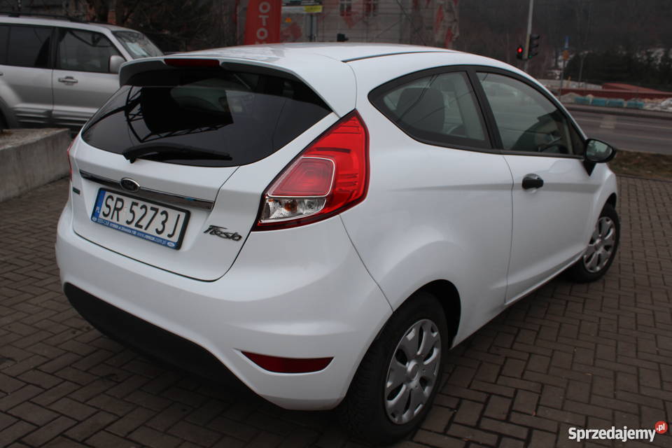 Ford Fiesta 2016r 12 benzyna 15 GWARANCJA 29100 Radlin sprzedam