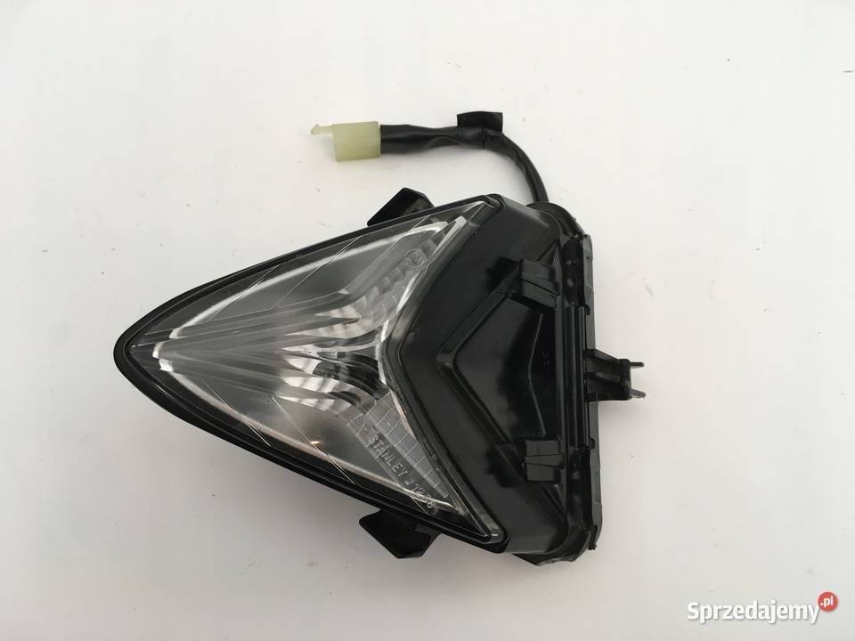 YAMAHA YZFR3 YZF R3 Lampa postojowa przód Łobżenica sprzedam