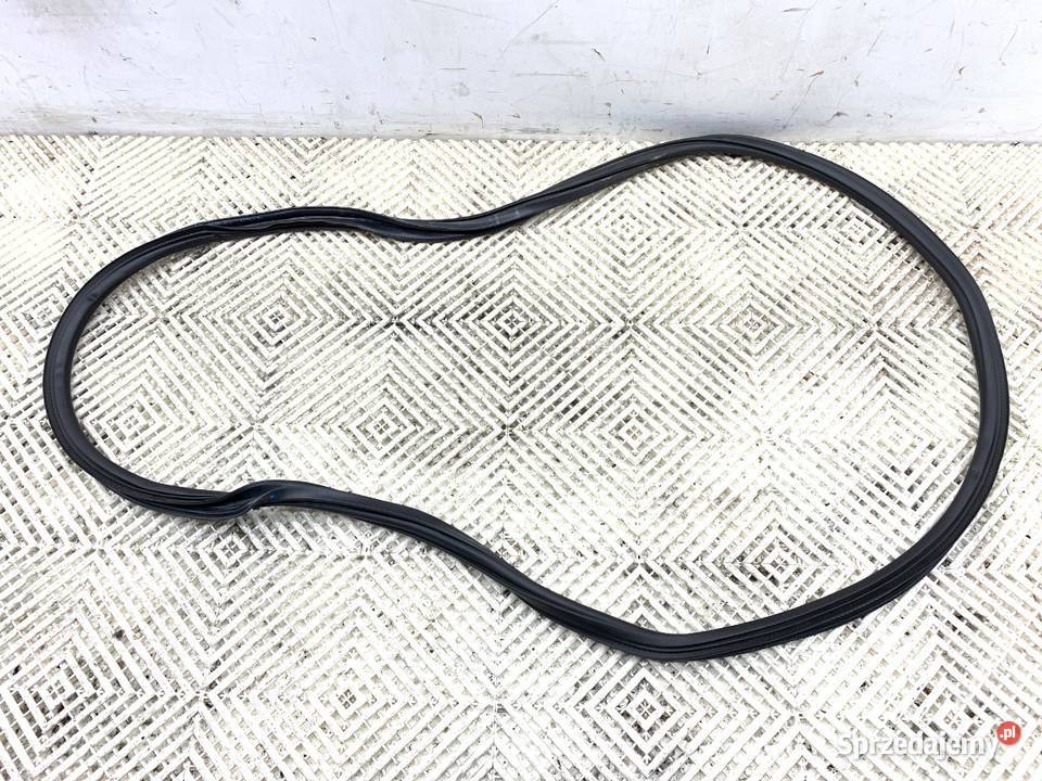 USZCZELKA DRZWI TYŁ PRAWA AUDI Q5 FY SUV