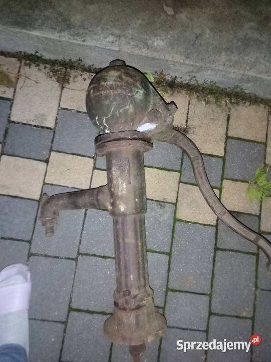 Pompa ręczna do wody żeliwna mazowieckie Kozłów Biskupi sprzedam