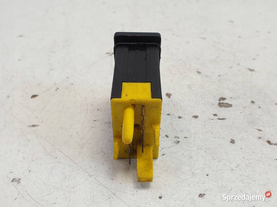 Audi 80 B4 PRZEŁĄCZNIK ŚWIATEŁ PRZECIWMGIELNYCH Rudka