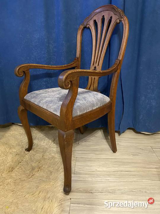 stary antyczny duży fotel tron dębowy drewniany