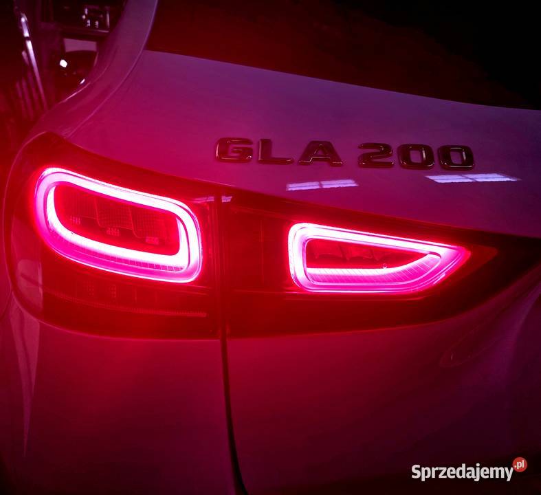 Mercedes GLA idealny salon bezwypadkowy Pęcice Małe sprzedam