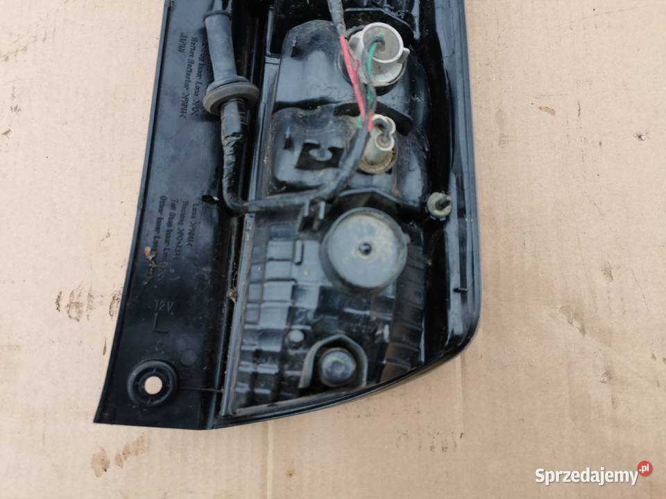 Lampa tył tylnia lewa Daihatsu Sirion 2 II 0510 Sieraków