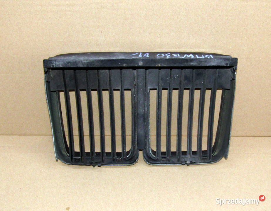 ATRAPAGRILL BMW E30 1884350 CZARNA osobowe łódzkie Mysłaków sprzedam