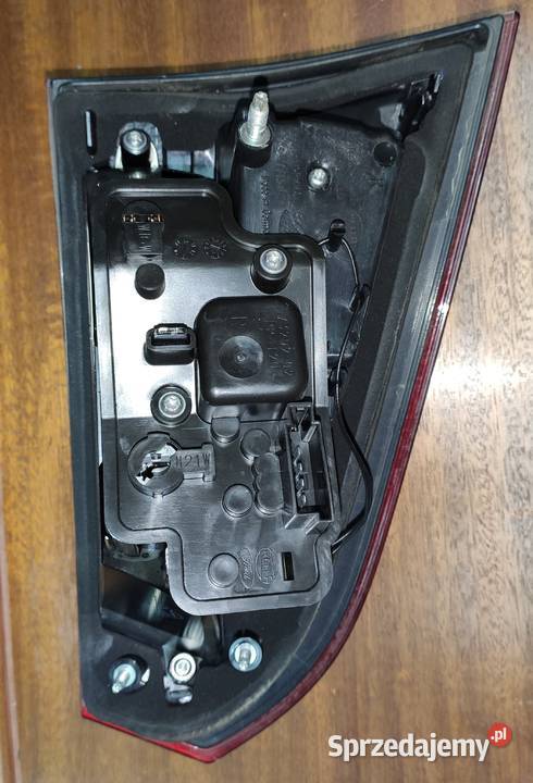 FORD S LIFT LAMPA tył prawa led w klapę Rok produkcji 2011 Oświetlenie dolnośląskie Nowogrodziec