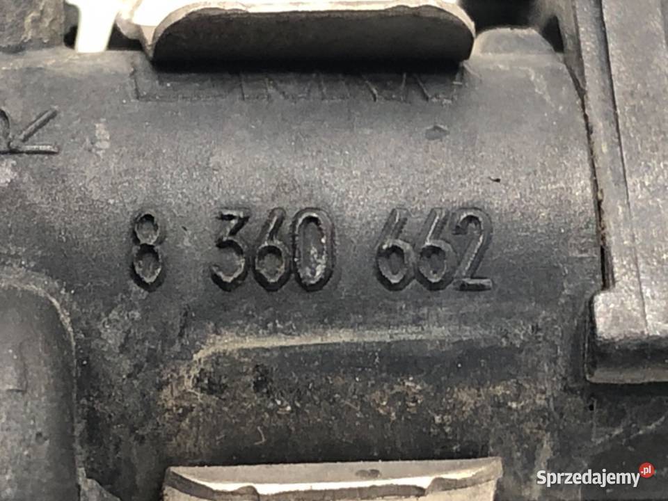 SPRYSKIWACZ REFLEKTORA PRAWY PRZÓD BMW E39 Kombi osobowe Spryskiwacze reflektorów sprzedam